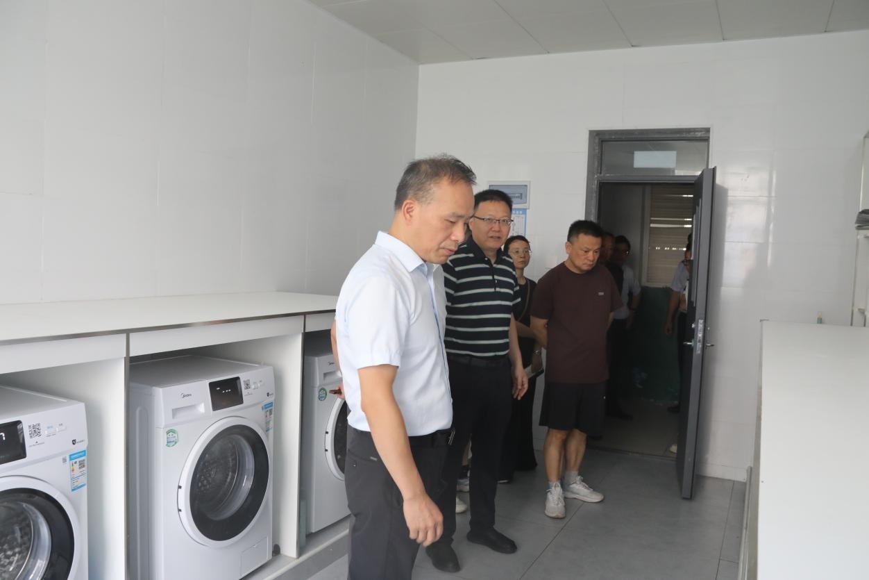 迅速落实上级有关部署